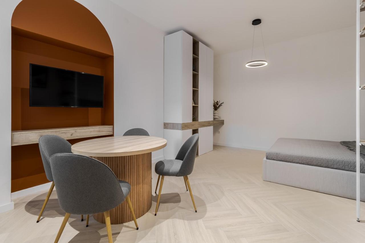Inshiapartments On Ferentsa Lista Str Lvov Exteriér fotografie